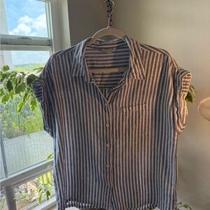 Orvis Blue and White Button Down Shirt Casual Striped Top